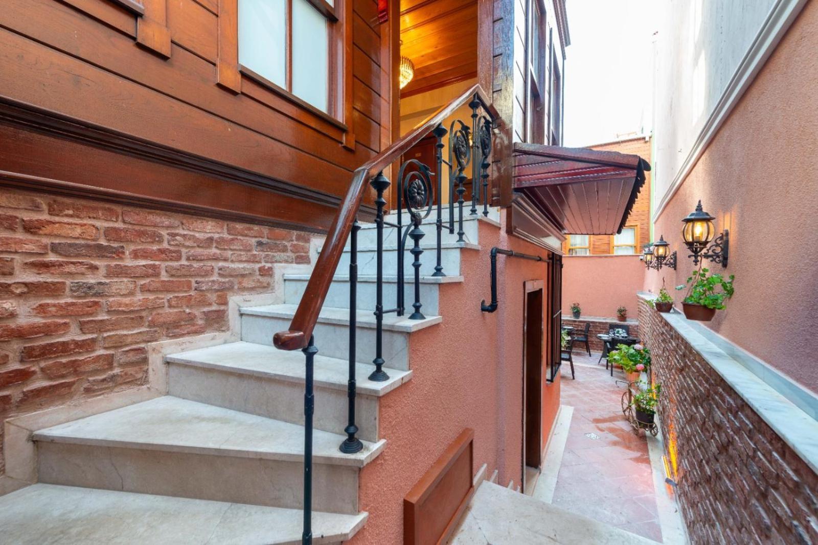 Brown Mansion Oldcity Истанбул Екстериор снимка